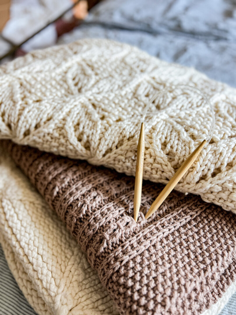 How to Knit a Blanket on Circular Needles for Beginners A Bee In The